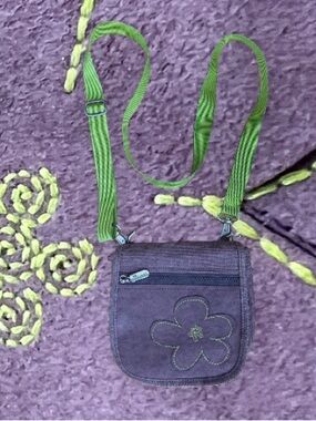 💜Small Purple Crossbody Flap & Zip Bag ID Pocket Lime Strap & Stitched Flower